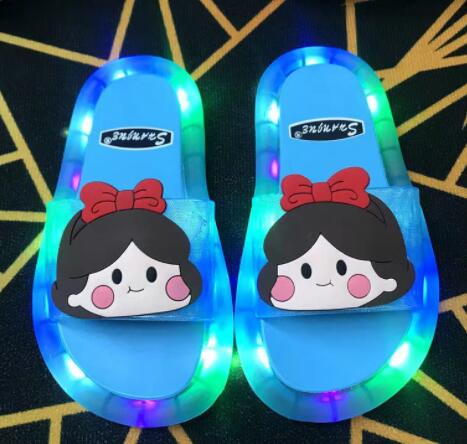 Enfants garçons filles pantoufles dessin animé animaux imprime chaussures éclairées mode mignon chaussures salle de bain enfants bambin pantoufles talons plats